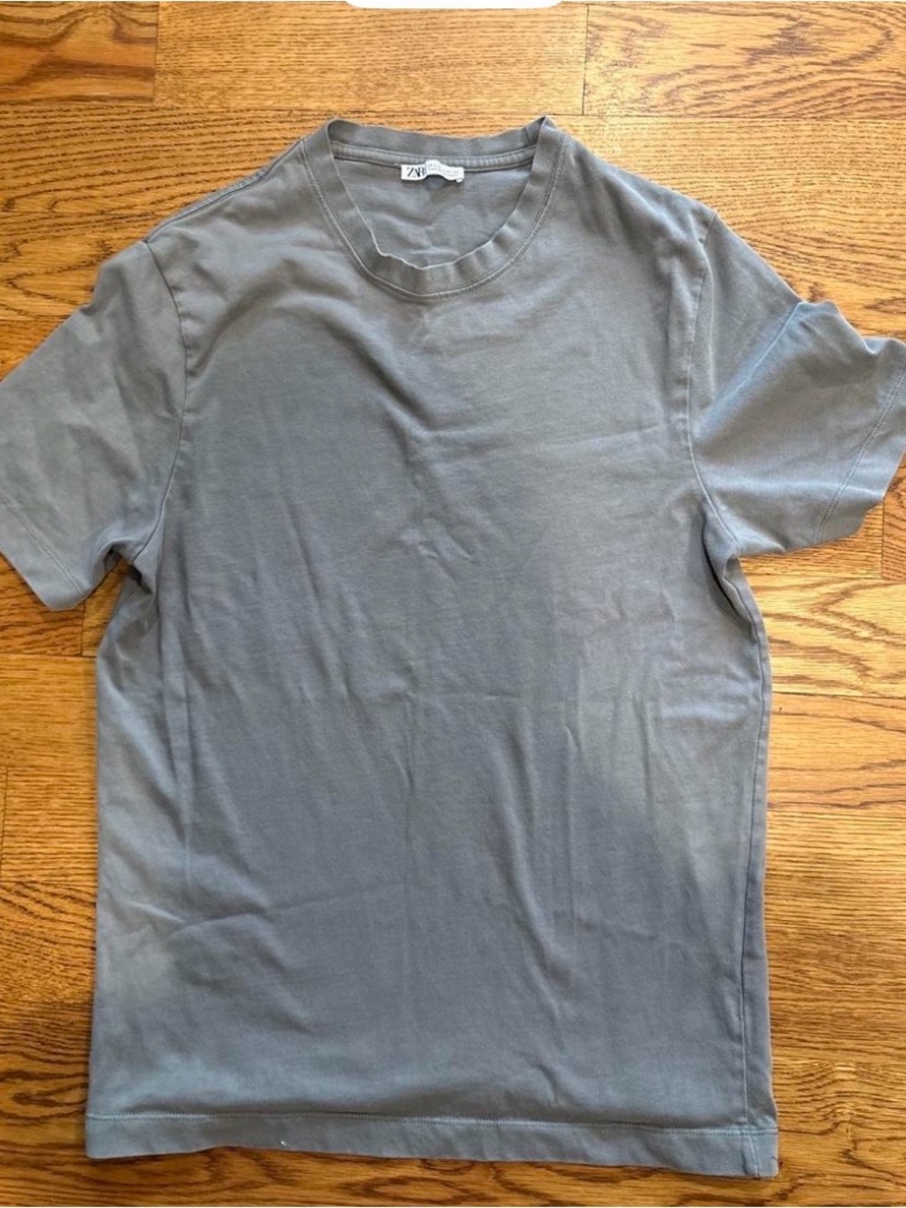 Zara Men Short Sleeve Crew Neck T-Shirt in Gray